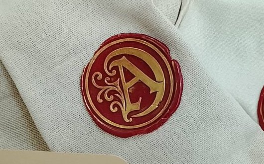 Detalhe do lacre no saco de linho
